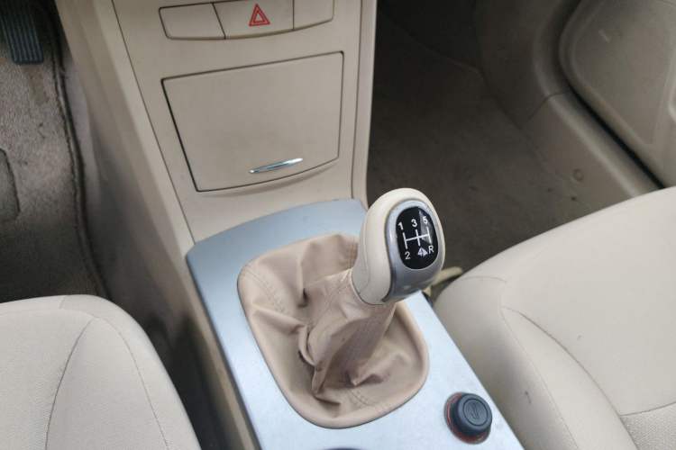 Used Roewe 350 2011 350S 1.5L Manual Xunchi Edition Gear Lever