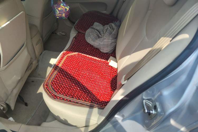 Used Roewe 350 2011 350S 1.5L Automatic Xunda Edition Left Rear Seat