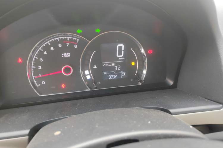 Used Roewe 350 2011 350S 1.5L Automatic Xunda Edition Odometer Close Up