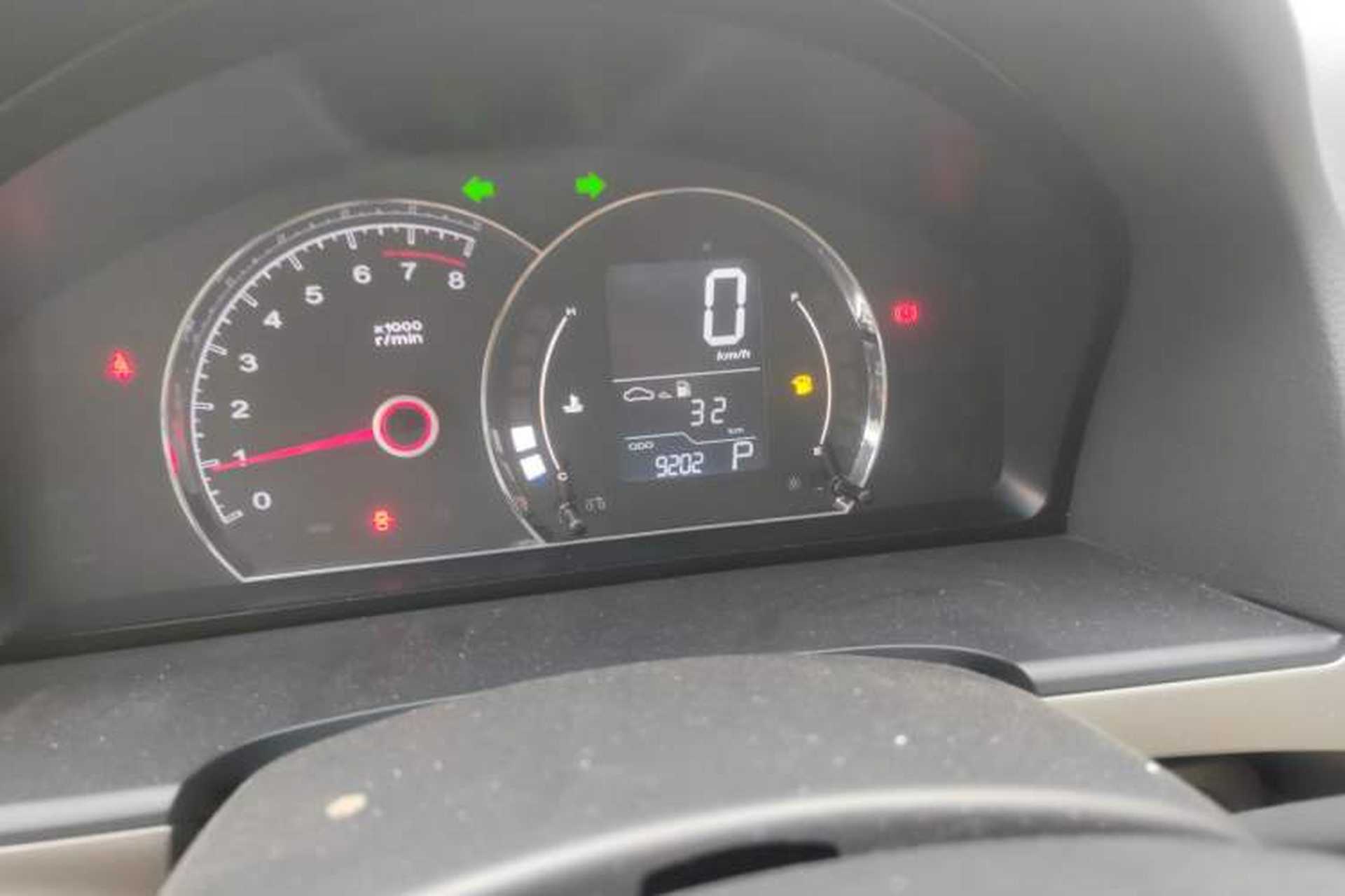 Used Roewe 350 2011 350S 1.5L Automatic Xunda Edition Odometer Close Up