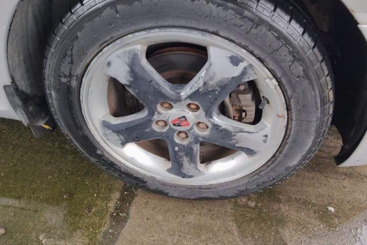 Used Roewe 350 2011 350S 1.5L Automatic Xunda Edition Right Front Wheel Hub