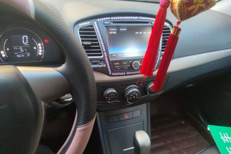 Used Roewe 350 2011 350S 1.5L Automatic Xunda Edition Audio And AC Panel