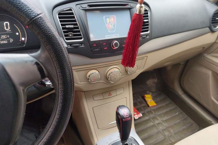Used Roewe 350 2011 350S 1.5L Automatic Xunda Edition Audio And AC Panel