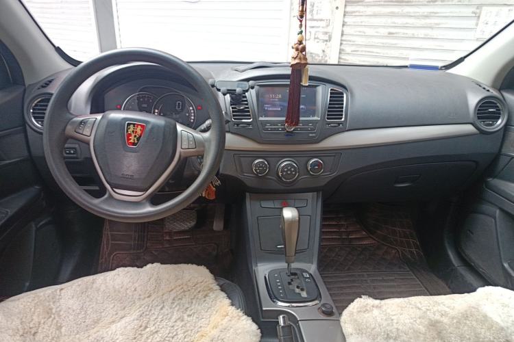 Used Roewe 350 2011 350S 1.5L Automatic Xunyue Edition Center Console