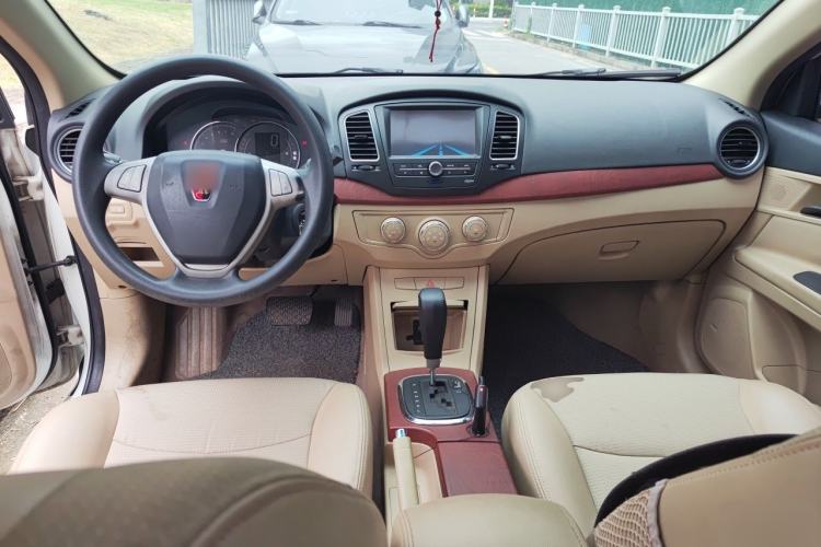 Used Roewe 350 2011 350S 1.5L Automatic Xunyue Edition Center Console