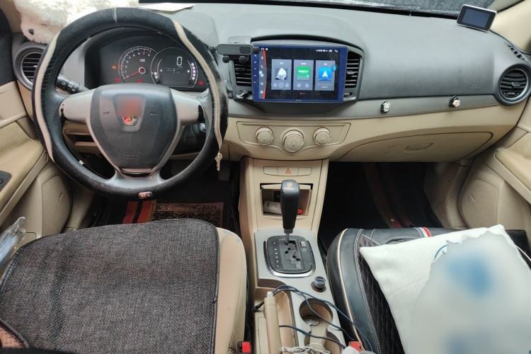 Used Roewe 350 2011 350S 1.5L Automatic Xunda Edition Center Console