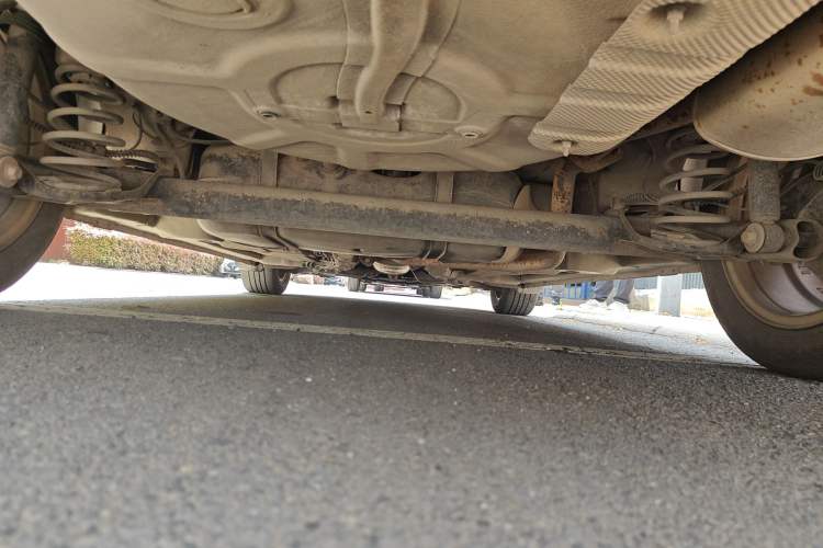 Used Roewe 350 2011 350S 1.5L Automatic Xunyue Edition Chassis Rear