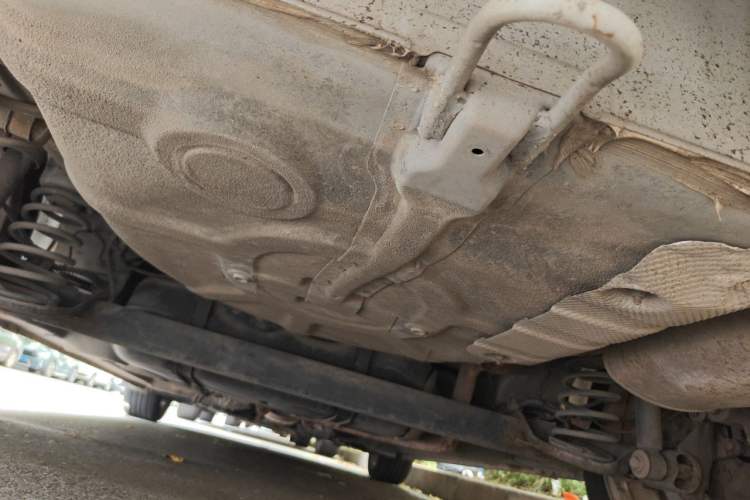 Used Roewe 350 2011 350D 1.5L Automatic Xunhao Edition Chassis Rear