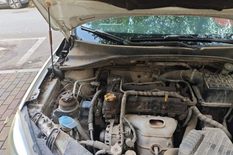 Used Roewe 350 2011 350S 1.5L Automatic Xunda Edition Engine Bay Right