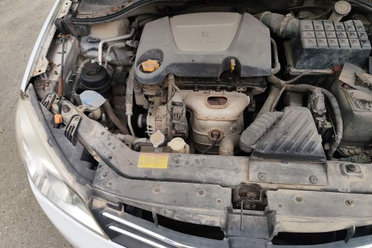 Used Roewe 350 2011 350S 1.5L Automatic Xunda Edition Engine Bay Right