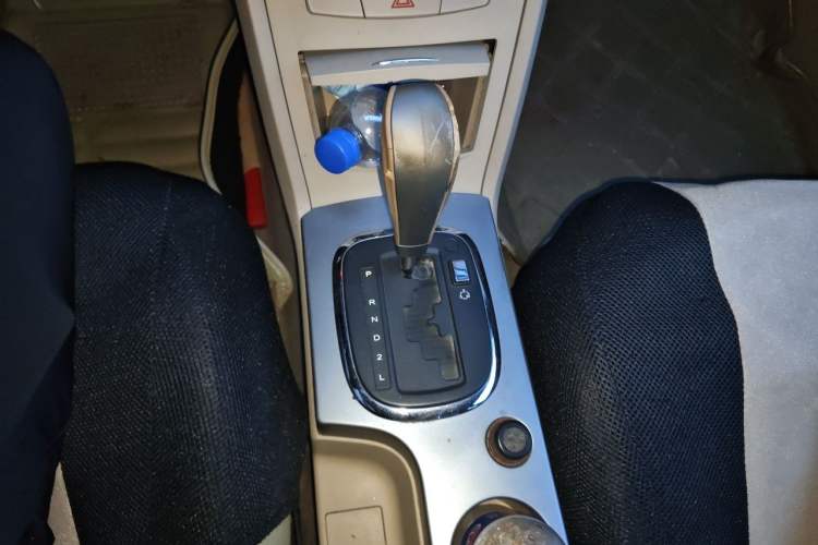 Used Roewe 350 2011 350S 1.5L Automatic Xunda Edition Gear Lever