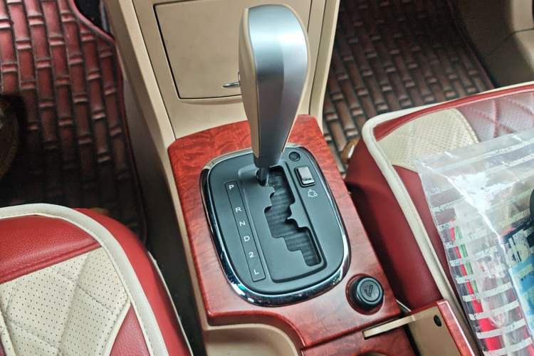Used Roewe 350 2011 350S 1.5L Automatic Xunyue Edition Gear Lever