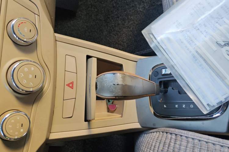 Used Roewe 350 2011 350S 1.5L Automatic Xunda Edition Gear Lever