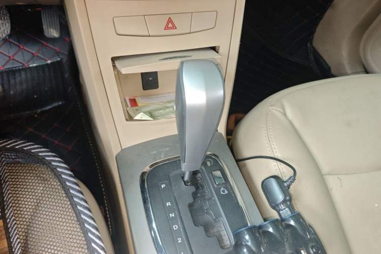 Used Roewe 350 2011 350S 1.5L Automatic Xunda Edition Gear Lever