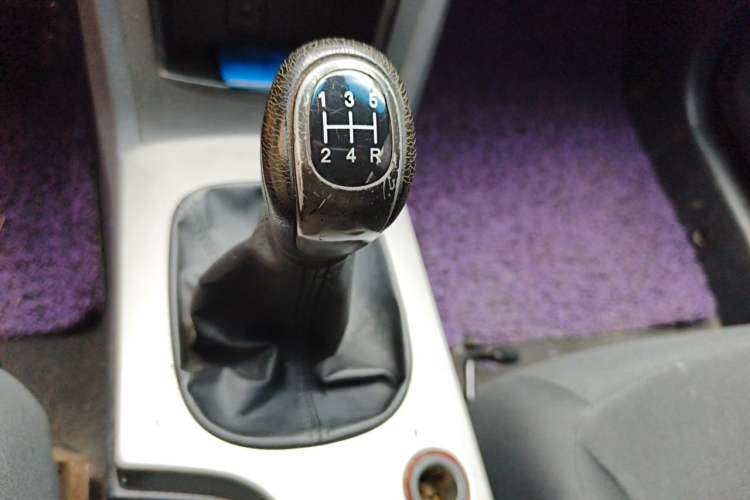 Used Roewe 350 2011 350S 1.5L Manual Xunchi Edition Gear Lever