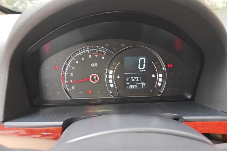 Used Roewe 350 2011 350D 1.5L Automatic Xunhao Edition Instrument Cluster