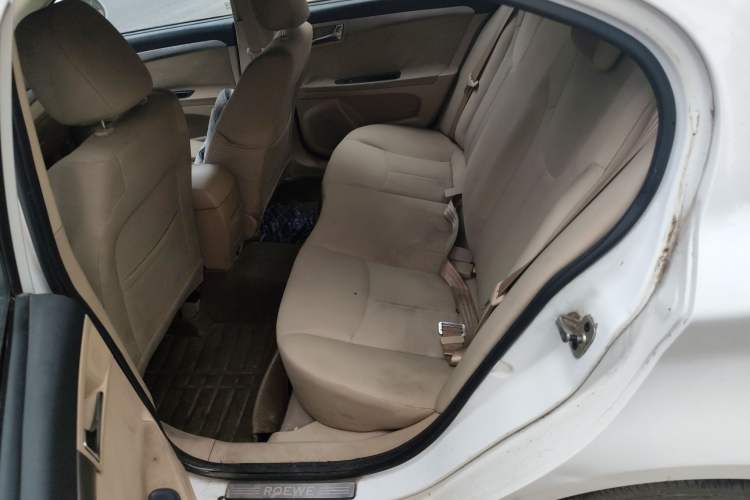 Used Roewe 350 2011 350S 1.5L Automatic Xunda Edition Left Rear Seat