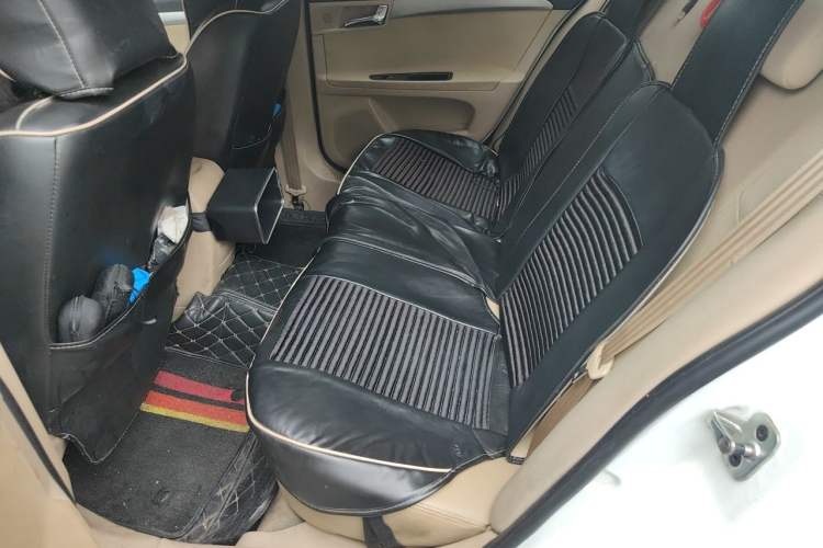Used Roewe 350 2011 350S 1.5L Automatic Xunda Edition Left Rear Seat