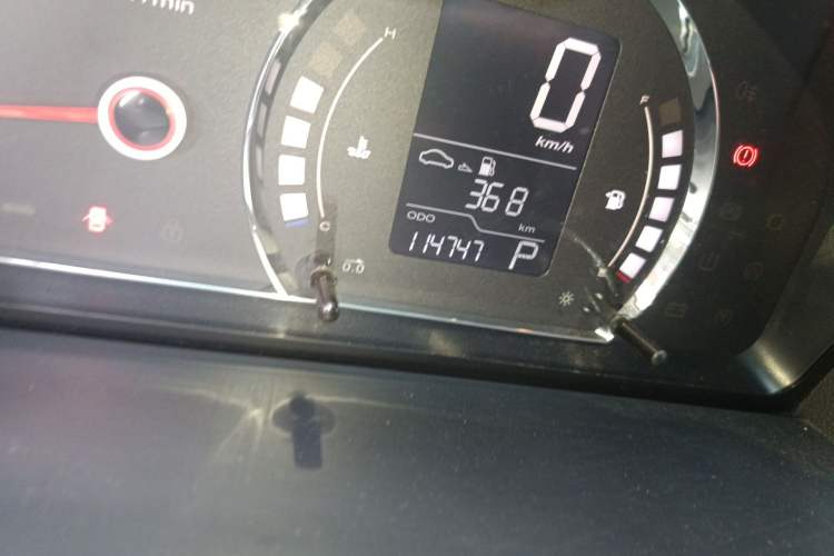 Used Roewe 350 2011 350S 1.5L Automatic Xunyue Edition Odometer Close Up