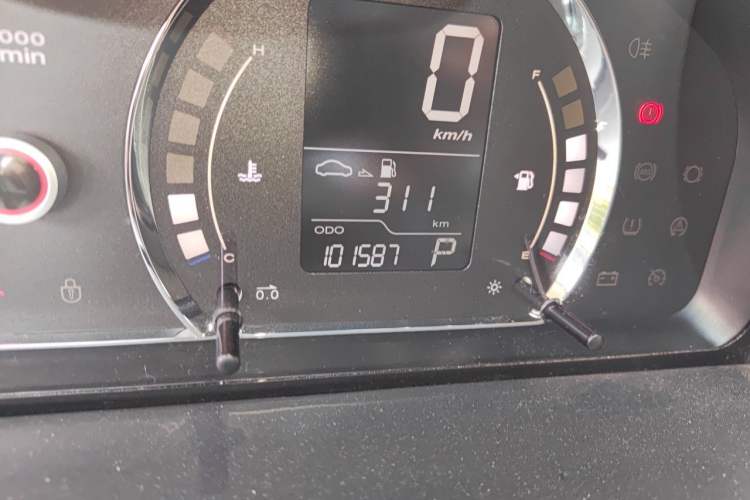 Used Roewe 350 2011 350S 1.5L Automatic Xunyue Edition Odometer Close Up