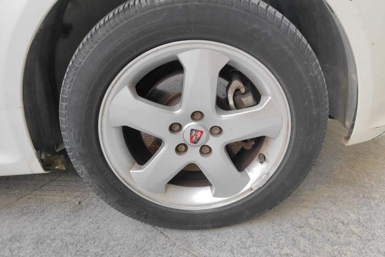 Used Roewe 350 2011 350S 1.5L Automatic Xunda Edition Right Front Wheel Hub