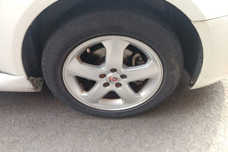 Used Roewe 350 2011 350S 1.5L Automatic Xunyue Edition Right Front Wheel Hub