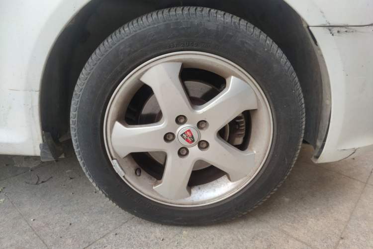 Used Roewe 350 2011 350S 1.5L Automatic Xunda Edition Right Front Wheel Hub
