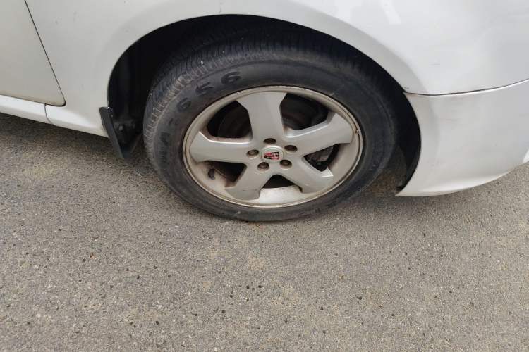 Used Roewe 350 2011 350S 1.5L Automatic Xunda Edition Right Front Wheel Hub