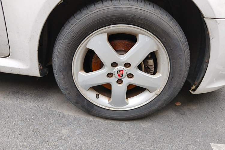 Used Roewe 350 2011 350S 1.5L Manual Xunchi Edition Right Front Wheel Hub