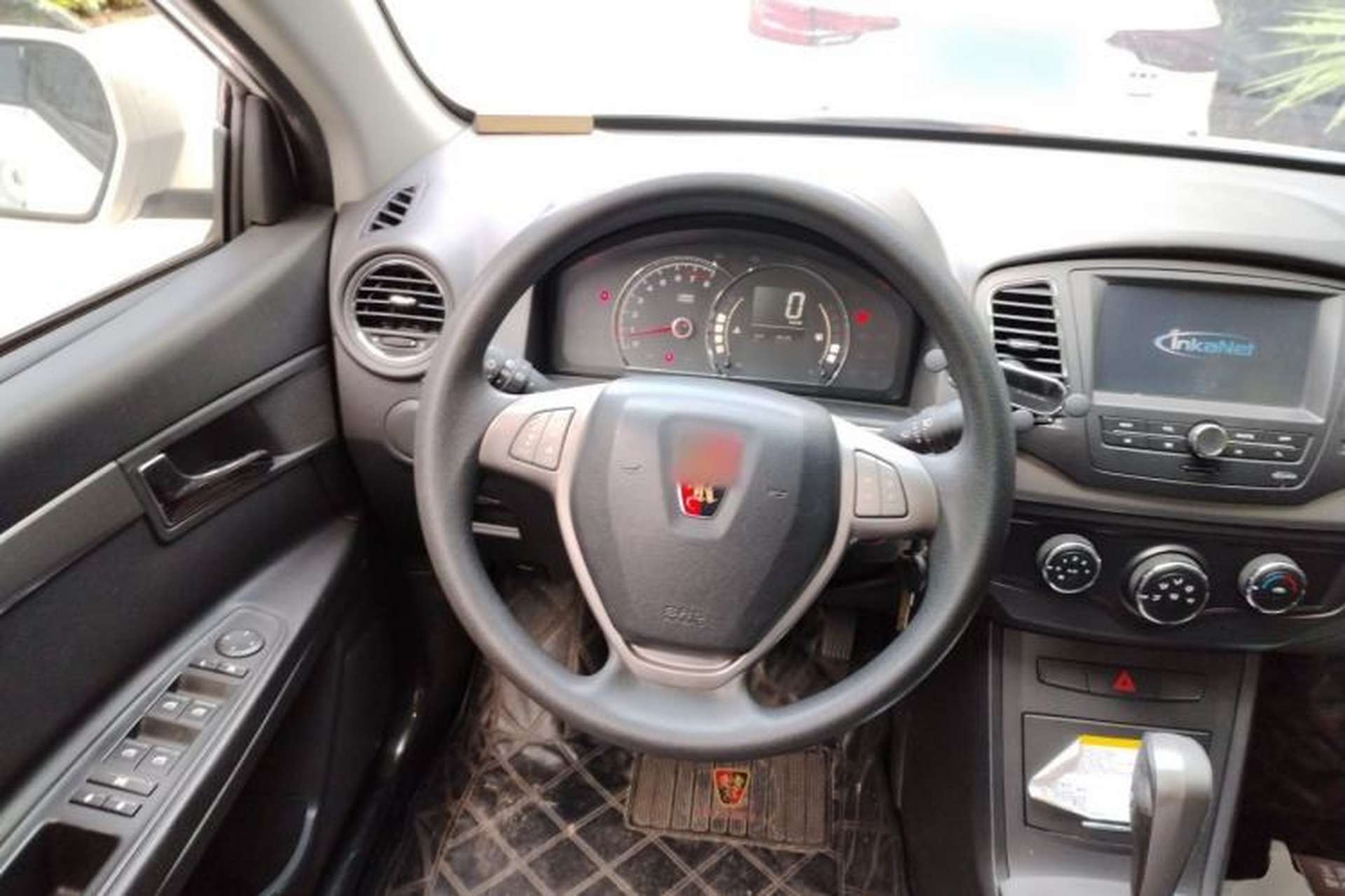 Used Roewe 350 2011 350S 1.5L Automatic Xunyue Edition Steering Wheel