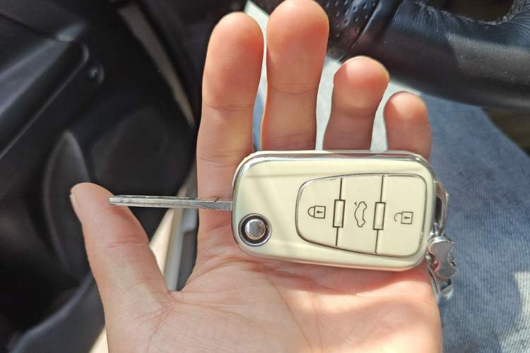 Used Roewe 350 2011 350S 1.5L Automatic Xunyue Edition Vehicle Key