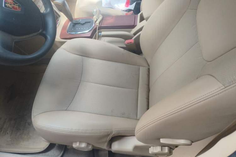Used Roewe 350 2011 350S 1.5L Automatic Xunyue Edition Driver Seat