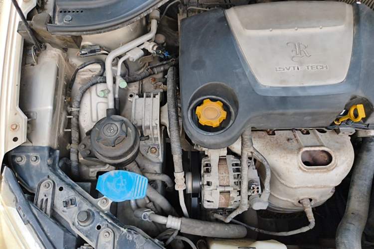Used Roewe 350 2011 350S 1.5L Automatic Xunda Edition Engine Bay Right
