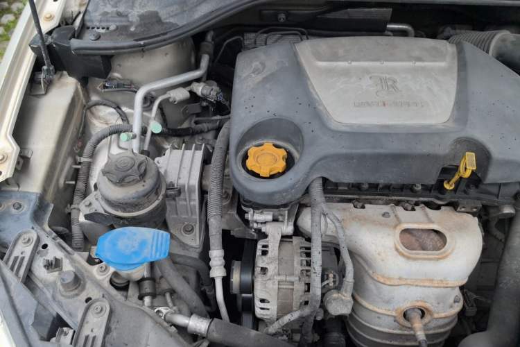 Used Roewe 350 2011 350S 1.5L Automatic Xunyue Edition Engine Bay Right