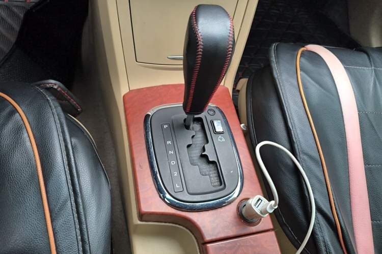 Used Roewe 350 2011 350S 1.5L Automatic Xunyue Edition Gear Lever
