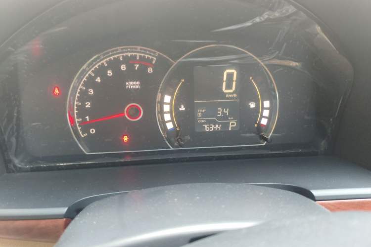 Used Roewe 350 2011 350S 1.5L Automatic Xunyue Edition Odometer Close Up