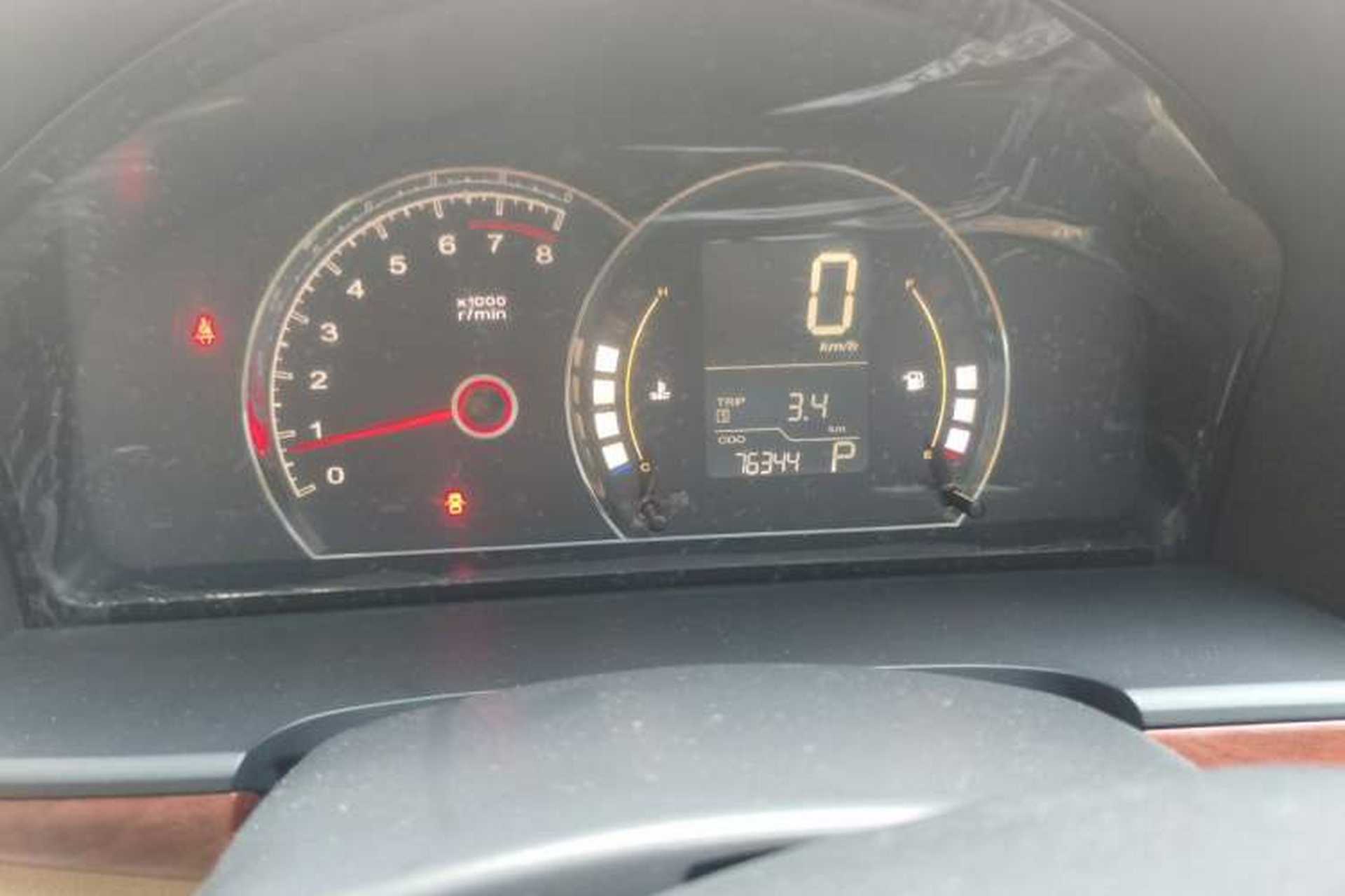 Used Roewe 350 2011 350S 1.5L Automatic Xunyue Edition Odometer Close Up