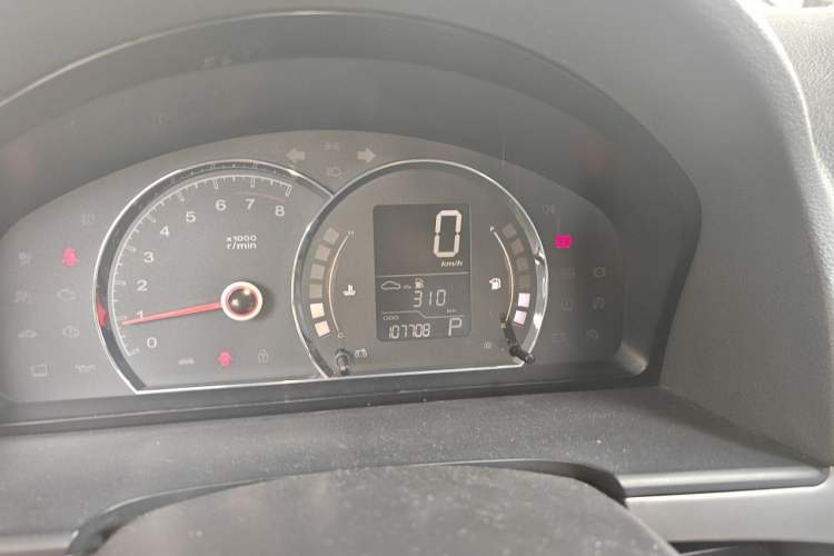 Used Roewe 350 2011 350S 1.5L Automatic Xunda Edition Odometer Close Up