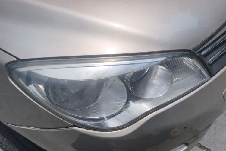 Used Roewe 350 2011 350S 1.5L Automatic Xunyue Edition Right Front Headlight
