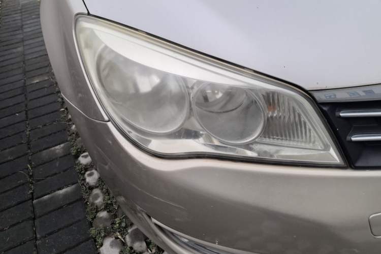 Used Roewe 350 2011 350S 1.5L Automatic Xunyue Edition Right Front Headlight