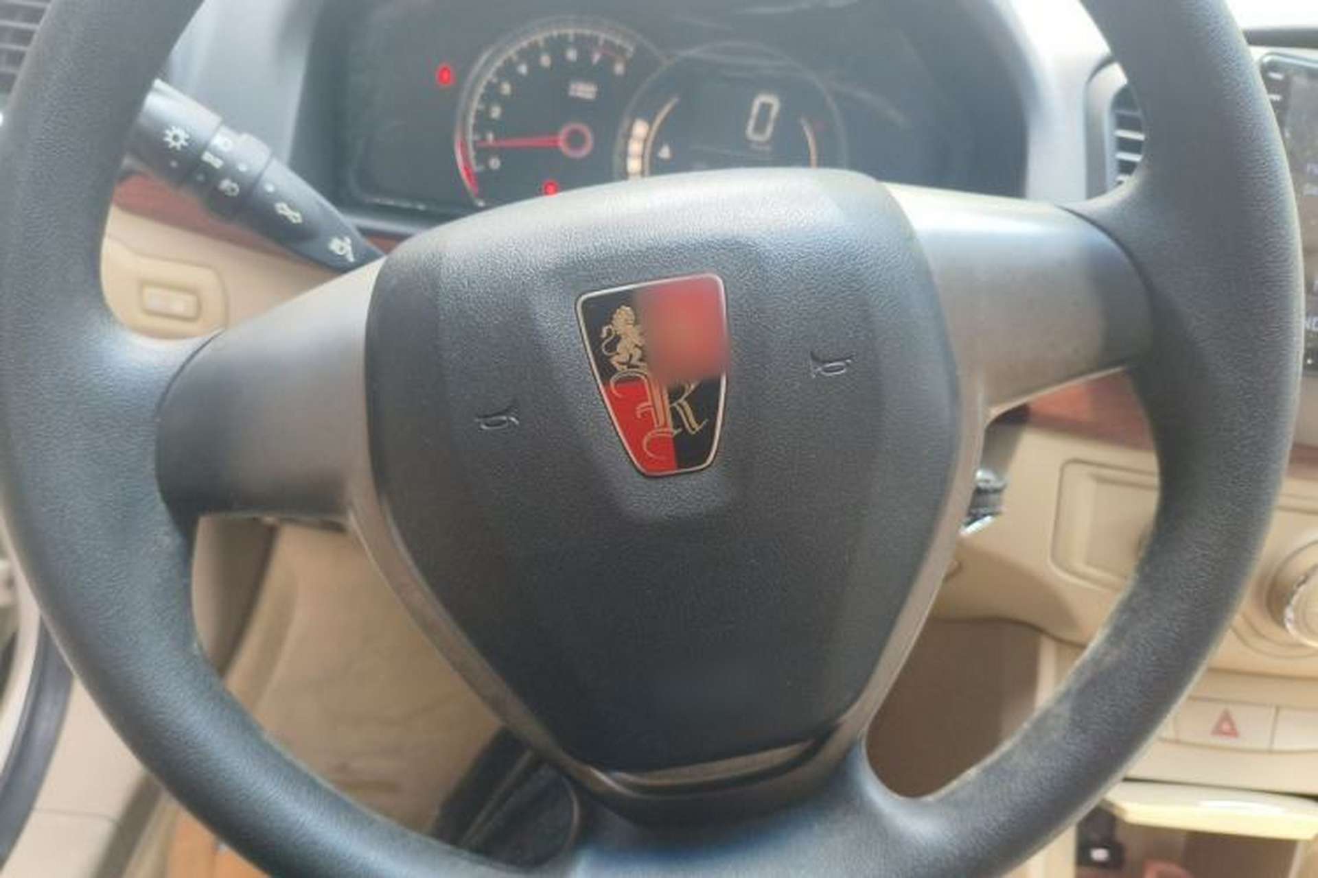 Used Roewe 350 2011 350S 1.5L Automatic Xunyue Edition Steering Wheel