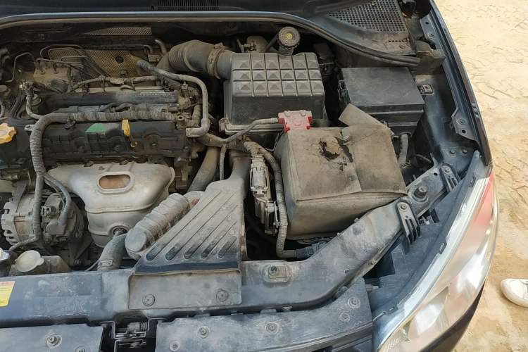 Used Roewe 350 2012 1.5L Automatic Smart Value Edition Engine Bay Left