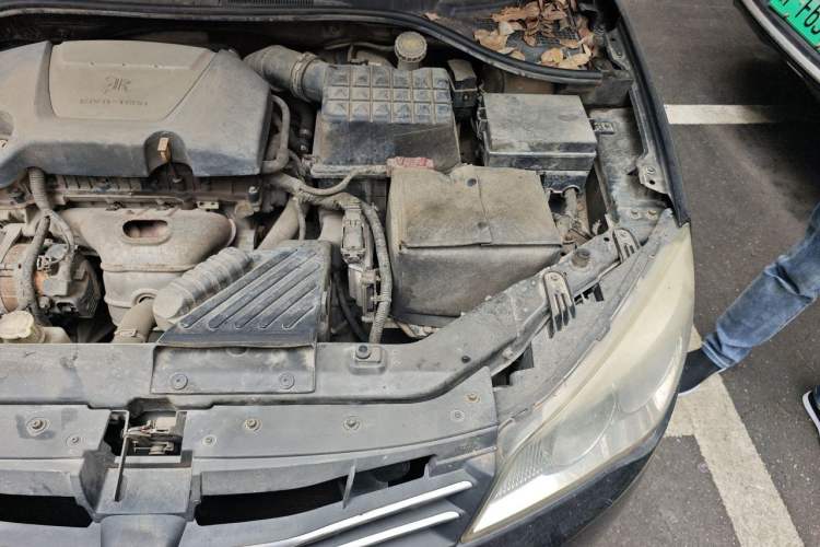 Used Roewe 350 2012 1.5L Automatic Smart Value Edition Engine Bay Left