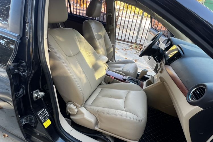 Used Roewe 350 2012 1.5L Automatic New Year Special Value Edition Interior 7