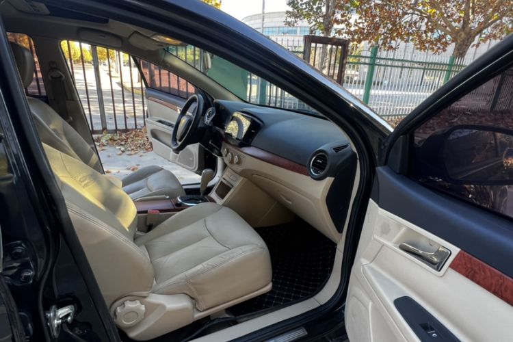 Used Roewe 350 2012 1.5L Automatic New Year Special Value Edition Interior 9