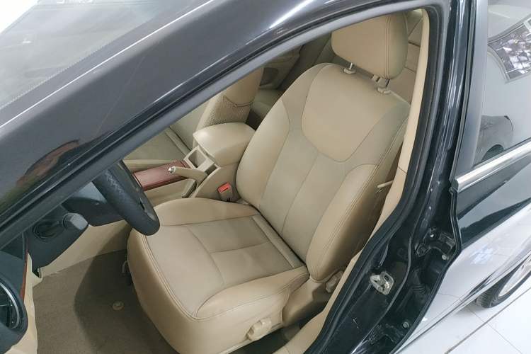 Used Roewe 350 2012 1.5L Manual New Year Special Value Edition Left Front Seat