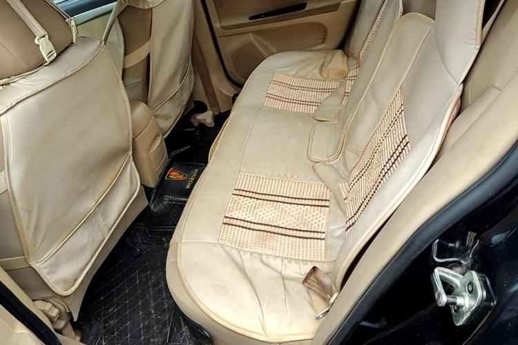 Used Roewe 350 2012 1.5L Automatic New Year Special Value Edition Left Rear Seat