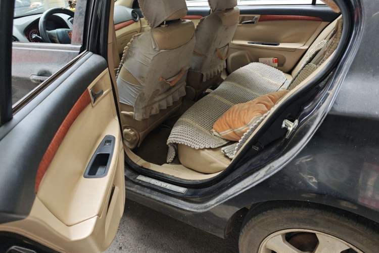 Used Roewe 350 2012 1.5L Automatic Smart Value Edition Left Rear Seat