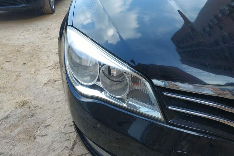 Used Roewe 350 2012 1.5L Automatic Smart Value Edition Right Front Headlight