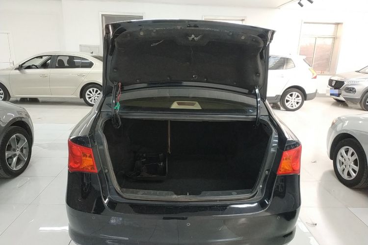 Used Roewe 350 2012 1.5L Manual New Year Special Value Edition Trunk